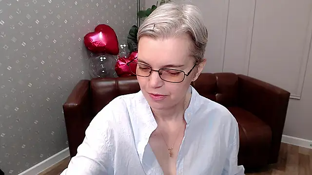 Cutie Erikaa1 online show from February 19, 2026, 2:19 am