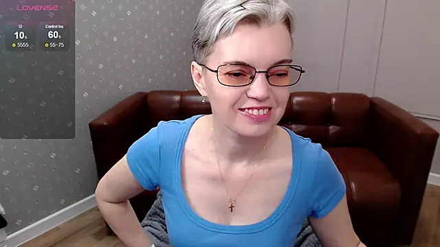 Cutie Erikaa1 online show from April 7, 2026, 2:13 am