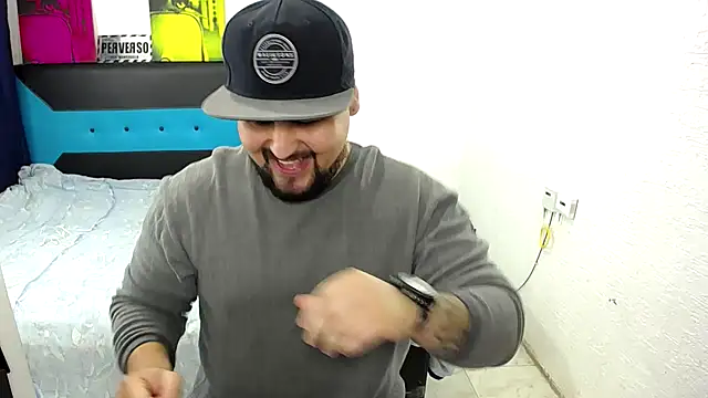 Snapshot of pitbullveryhot chatting on October 3, 2025, 2:15 am pitbullveryhot online show from October 3, 2025, 2:15 am