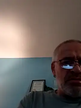 Snapshot of geilerschwanz64 chatting on February 27, 2025, 9:29 am geilerschwanz64 online show from February 27, 2025, 9:29 am