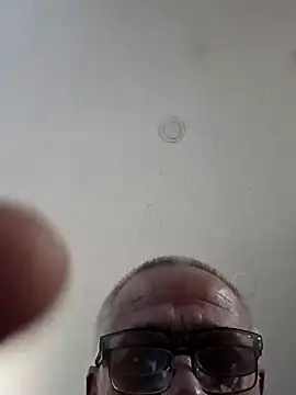 Snapshot of geilerschwanz64 chatting on March 20, 2025, 9:56 pm geilerschwanz64 online show from March 20, 2025, 9:56 pm