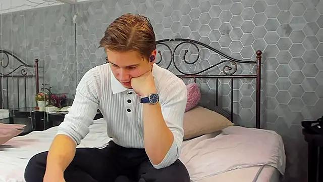 Marcus Swampov online show from December 22, 2024, 6:39 am