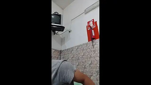 Snapshot of luisfer_306 chatting on January 14, 2025, 6:07 pm luisfer 306 online show from January 14, 2025, 6:07 pm