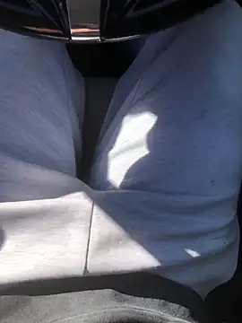 Snapshot of CrazyBoy95 chatting on November 4, 2025, 11:58 am CrazyBoy95 online show from November 4, 2025, 11:58 am