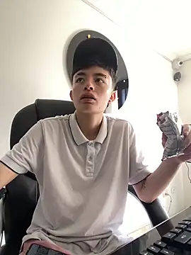 nico 18x online show from December 1, 2025, 4:52 pm