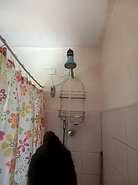 Snapshot of magaby1515 chatting on December 23, 2024, 2:07 pm magaby1515 online show from December 23, 2024, 2:07 pm