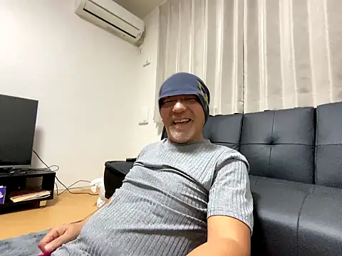 Snapshot of Grandpa29hijii chatting on October 21, 2025, 1:10 pm Grandpa29hijii online show from October 21, 2025, 1:10 pm