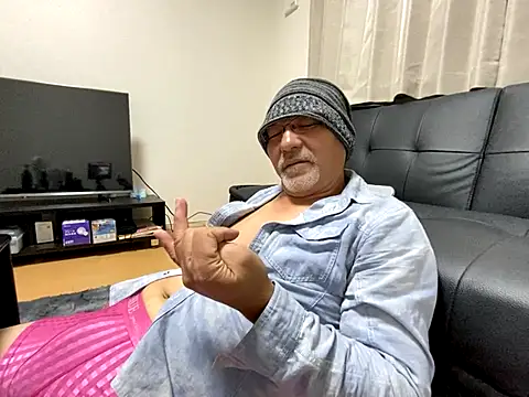 Snapshot of Grandpa29hijii chatting on October 29, 2025, 1:43 pm Grandpa29hijii online show from October 29, 2025, 1:43 pm