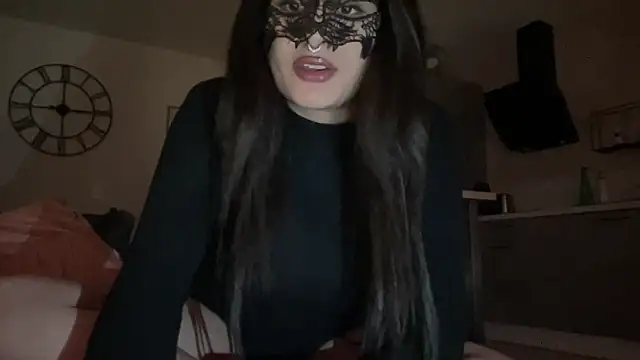 Snapshot of DominaCat75 chatting on December 3, 2024, 2:31 am DominaCat75 online show from December 3, 2024, 2:31 am