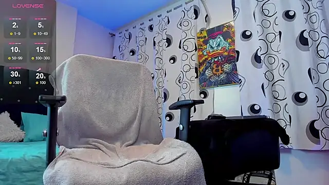 Snapshot of Giomar_Reyes chatting on September 19, 2025, 4:27 am Giomar Reyes online show from September 19, 2025, 4:27 am