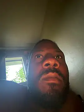Snapshot of louu51 chatting on July 29, 2026, 1:10 pm louu51 online show from July 29, 2026, 1:10 pm