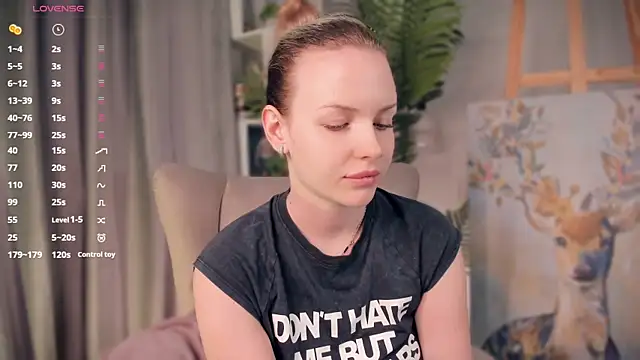 Snapshot of ElizavecaSunrise chatting on June 11, 2026, 8:11 am ElizavecaSunrise online show from June 11, 2026, 8:11 am