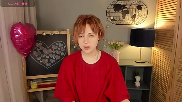 Snapshot of fiamoory chatting on March 1, 2025, 1:11 am fiamoory online show from March 1, 2025, 1:11 am