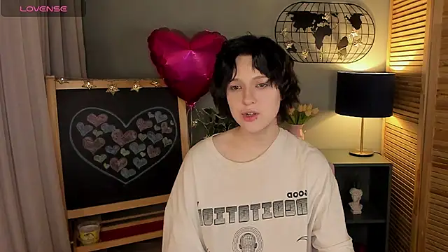 Snapshot of fiamoory chatting on March 19, 2025, 1:32 am fiamoory online show from March 19, 2025, 1:32 am