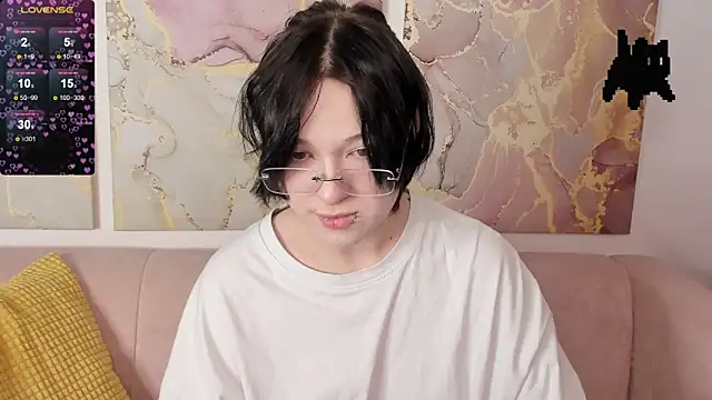 fiamoory online show from March 4, 2026, 1:13 am