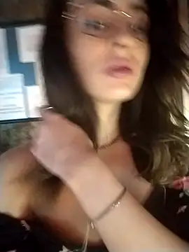 saidaskye online show from February 19, 2025, 6:21 pm