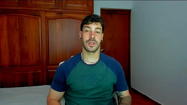 Guyinthemountain online show from May 5, 2026, 1:25 pm