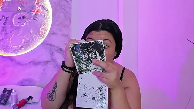 JulietaKane online show from February 13, 2026, 4:56 am