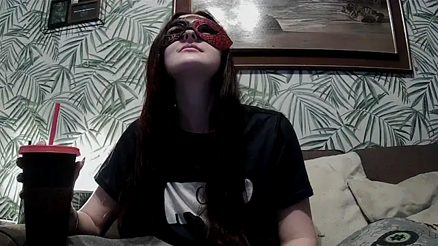 LexiSnowUK online show from April 1, 2026, 9:32 am