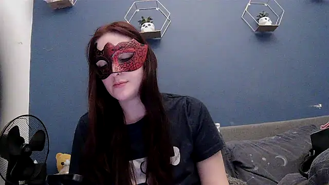 LexiSnowUK online show from March 31, 2026, 8:55 pm