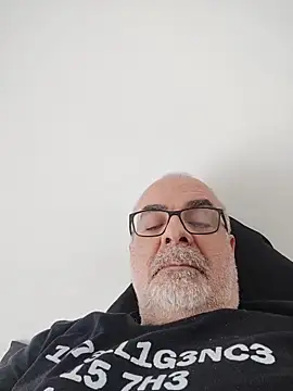 Snapshot of Satiro_Sevilla chatting on May 14, 2026, 2:03 pm Satiro Sevilla online show from May 14, 2026, 2:03 pm