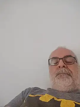 Snapshot of Satiro_Sevilla chatting on May 4, 2026, 5:05 pm Satiro Sevilla online show from May 4, 2026, 5:05 pm