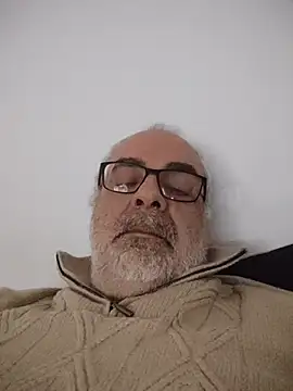 Satiro Sevilla online show from December 21, 2025, 7:04 pm