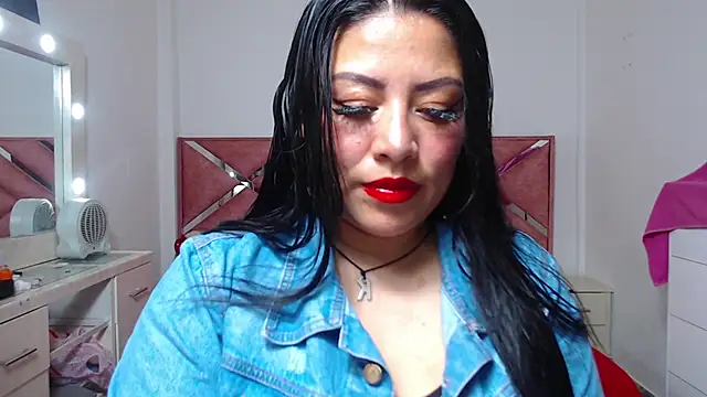 moan sex2 online show from December 17, 2025, 5:01 am