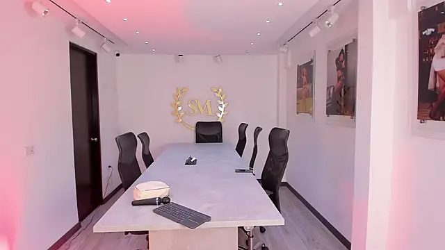 Snapshot of NairobiLee chatting on December 3, 2025, 1:54 pm NairobiLee online show from December 3, 2025, 1:54 pm