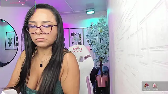 Tiara rr online show from March 1, 2026, 3:39 am