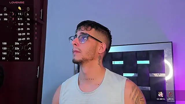 iamcamiloo  online show from March 4, 2025, 1:34 am