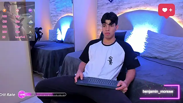 Snapshot of Benjamin_More chatting on September 9, 2025, 12:03 pm Benjamin More online show from September 9, 2025, 12:03 pm