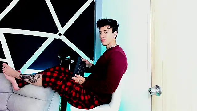 Snapshot of JUSTIN_FULLER1 chatting on October 8, 2025, 3:02 pm JUSTIN FULLER1 online show from October 8, 2025, 3:02 pm