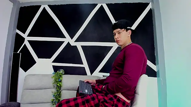 Snapshot of JUSTIN_FULLER1 chatting on November 3, 2025, 5:27 pm JUSTIN FULLER1 online show from November 3, 2025, 5:27 pm