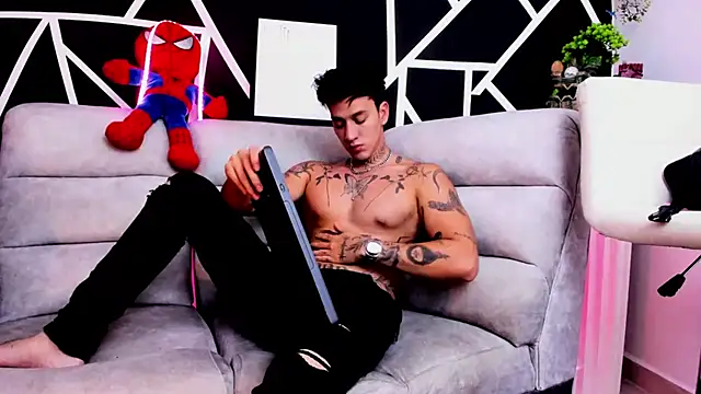 Snapshot of JUSTIN_FULLER1 chatting on March 13, 2025, 1:21 am JUSTIN FULLER1 online show from March 13, 2025, 1:21 am