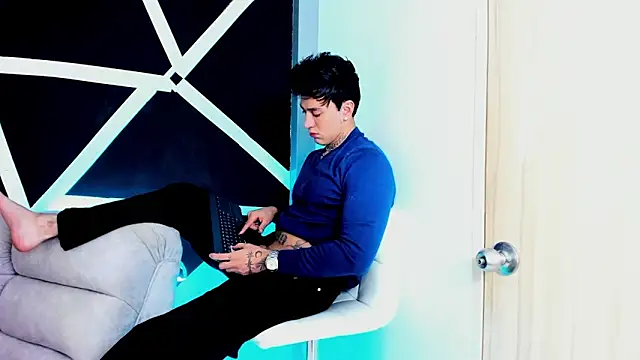 Snapshot of JUSTIN_FULLER1 chatting on September 19, 2025, 7:07 pm JUSTIN FULLER1 online show from September 19, 2025, 7:07 pm