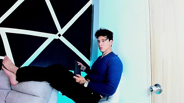 Snapshot of JUSTIN_FULLER1 chatting on September 19, 2025, 12:36 am JUSTIN FULLER1 online show from September 19, 2025, 12:36 am