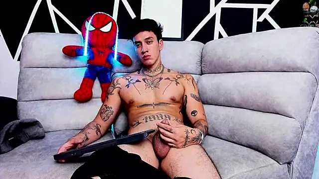 Snapshot of JUSTIN_FULLER1 chatting on March 20, 2025, 12:19 am JUSTIN FULLER1 online show from March 20, 2025, 12:19 am