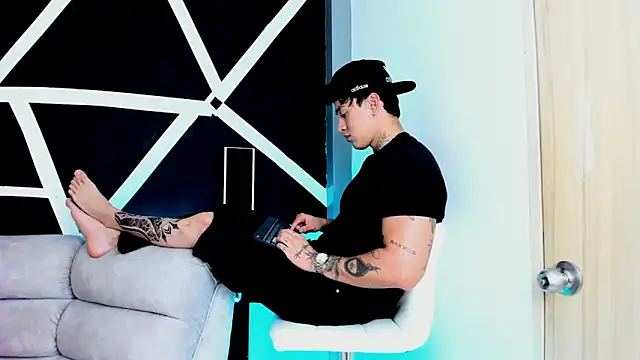 Snapshot of JUSTIN_FULLER1 chatting on September 30, 2025, 8:59 pm JUSTIN FULLER1 online show from September 30, 2025, 8:59 pm