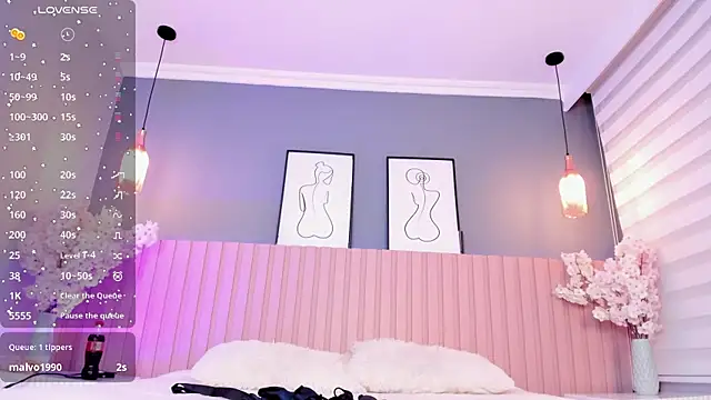 babee sophie online show from October 25, 2025, 3:38 am