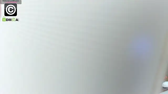 Queenrafaella online show from March 16, 2026, 4:31 am