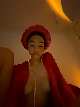 Snapshot of redbonejada chatting on December 2, 2024, 7:09 am redbonejada online show from December 2, 2024, 7:09 am