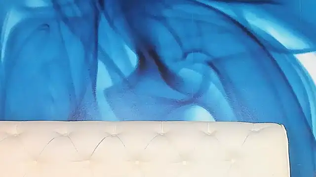 SkinnyDolly online show from April 7, 2026, 2:13 am