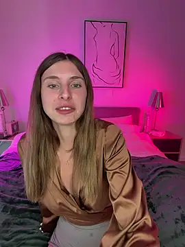 Snapshot of emma05 chatting on May 10, 2026, 2:30 pm emma05 online show from May 10, 2026, 2:30 pm