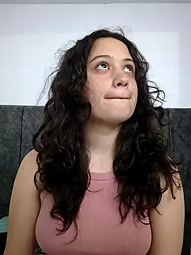 Snapshot of alana_2024 chatting on October 12, 2025, 2:24 am alana 2024 online show from October 12, 2025, 2:24 am