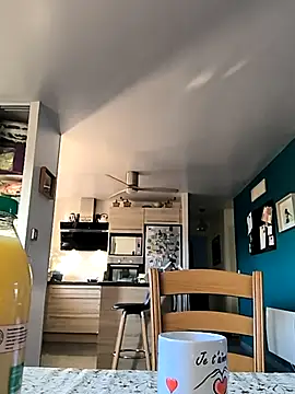 Snapshot of bogland33 chatting on November 22, 2025, 8:13 am bogland33 online show from November 22, 2025, 8:13 am