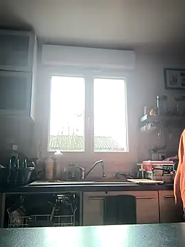 Snapshot of bogland33 chatting on November 28, 2025, 11:43 am bogland33 online show from November 28, 2025, 11:43 am