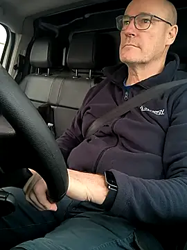 Snapshot of bogland33 chatting on January 15, 2026, 3:15 pm bogland33 online show from January 15, 2026, 3:15 pm