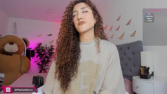 miss catalinaa online show from July 31, 2026, 12:48 pm