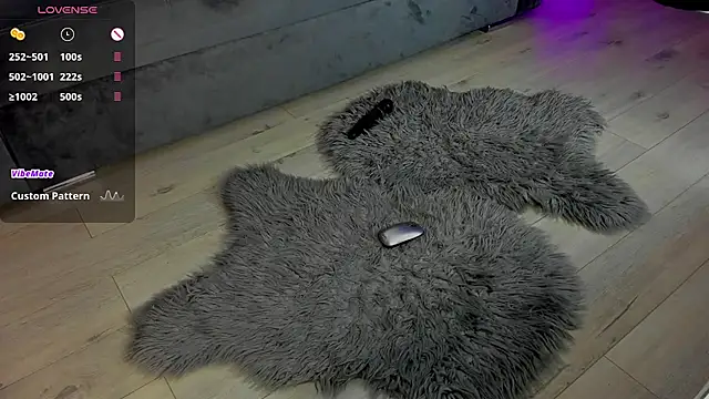 CurlyAnt0 online show from March 3, 2025, 9:13 am